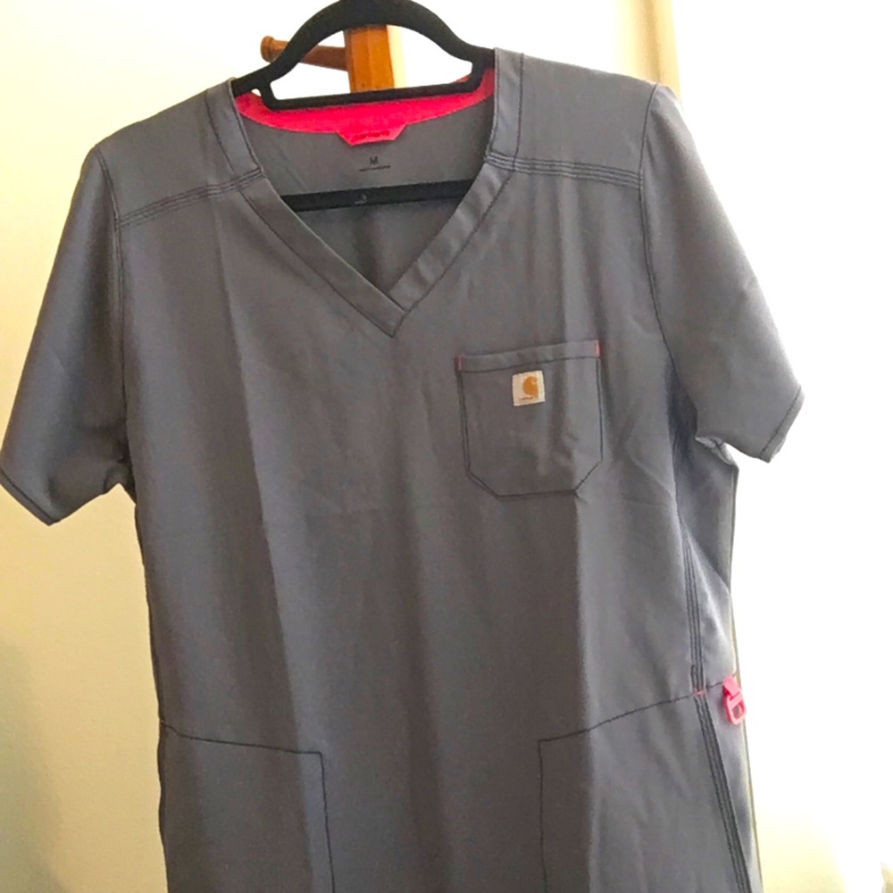 NWOT Carhartt scrub top